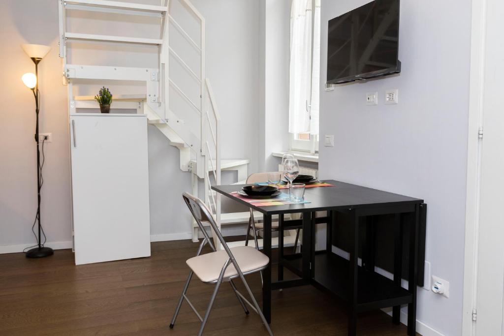 Italstay - Disciplini Duplex - 10 min dal Duomo - 5