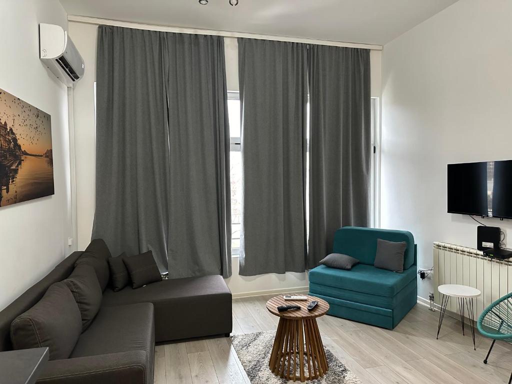 lovely studio apartment - 1