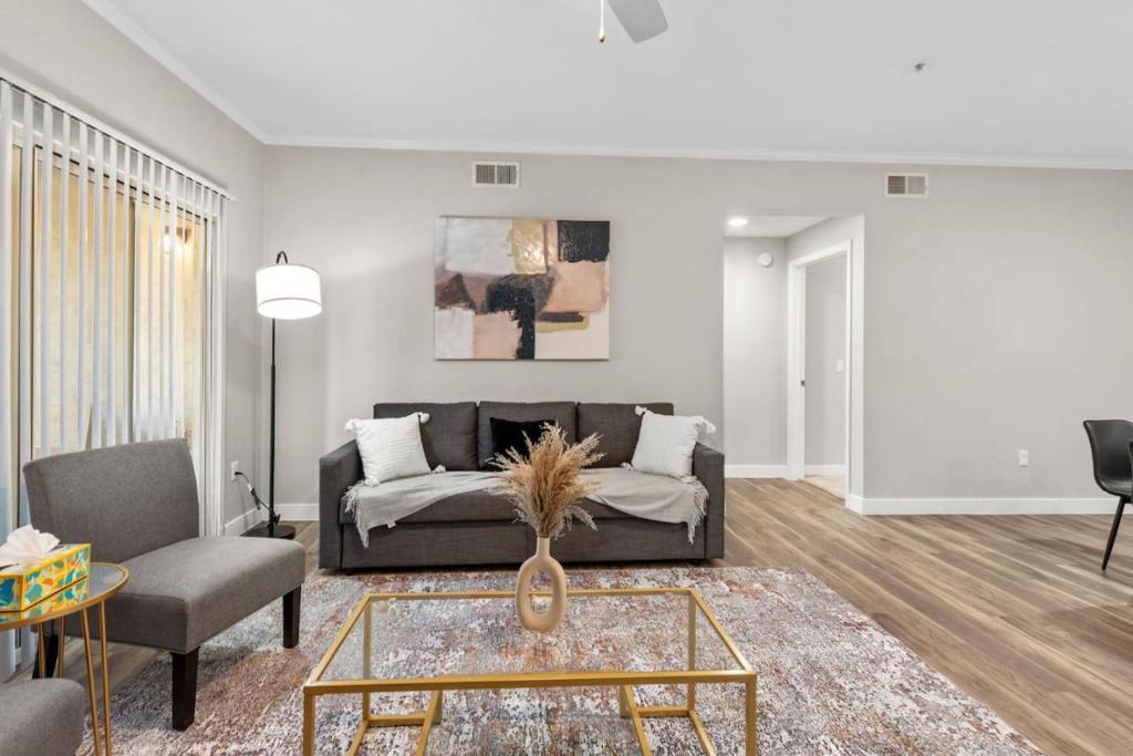 Relaxing 2BR - Scottsdale, Pet-friendly, Sunrise Peak, Scottsdale