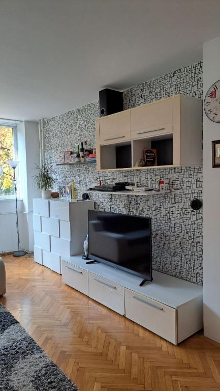 Fontana 1st floor - 2