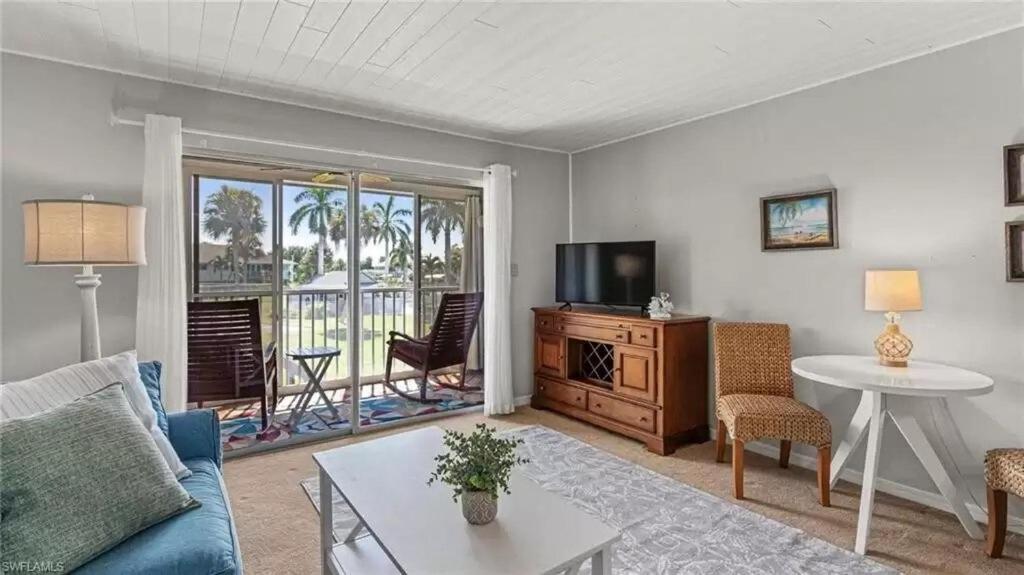 Bokeelia Condo, Pool & Fishing & Boat Dock, Bokeelia