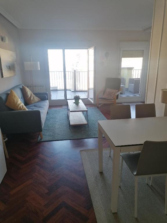 Attic+views+terrace+parking - 3