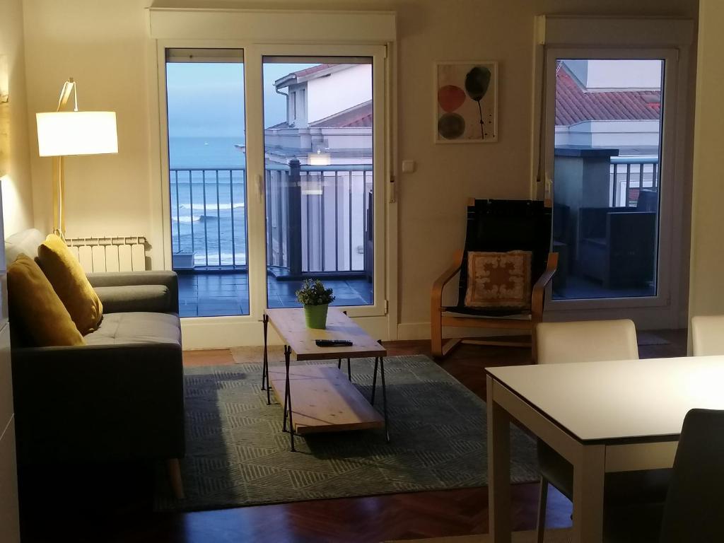 Attic+views+terrace+parking - 2