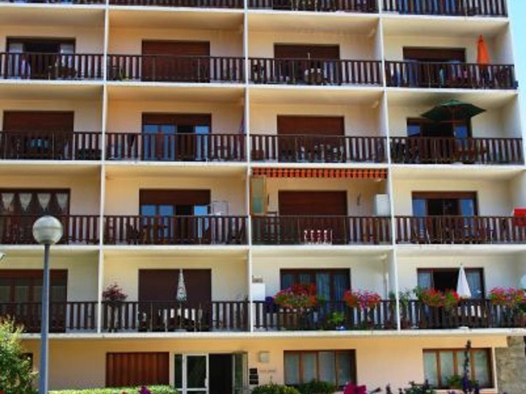 Studio lumineux 2* tout confort à Brides-les-Bains, WIFI, animaux admis - 2