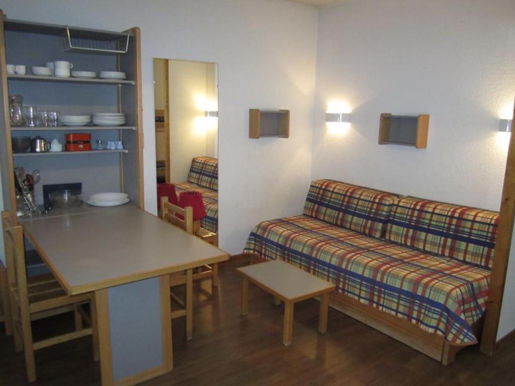 Studio 4 Pers. - Centre, Balcon, Parking, Wifi, 200m Télécabine - FR-1-512-113, Brides-les-Bains