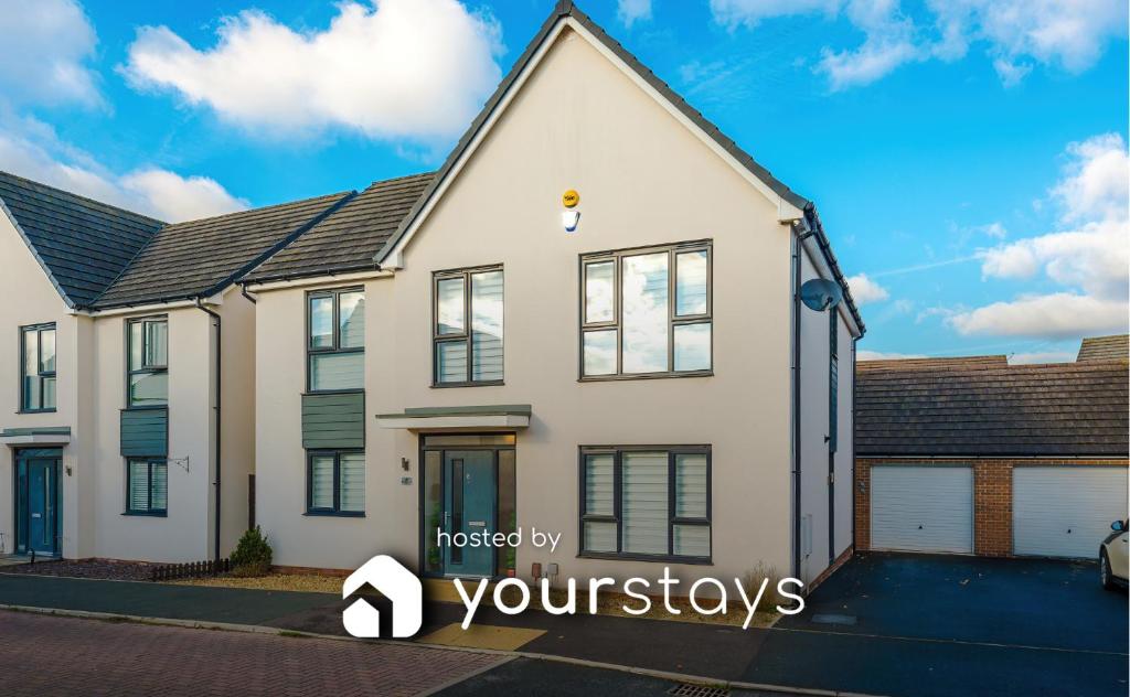 Hasting's House by YourStays - 3 Bedroom House in Stoke-on-Trent, Stoke-on-Trent