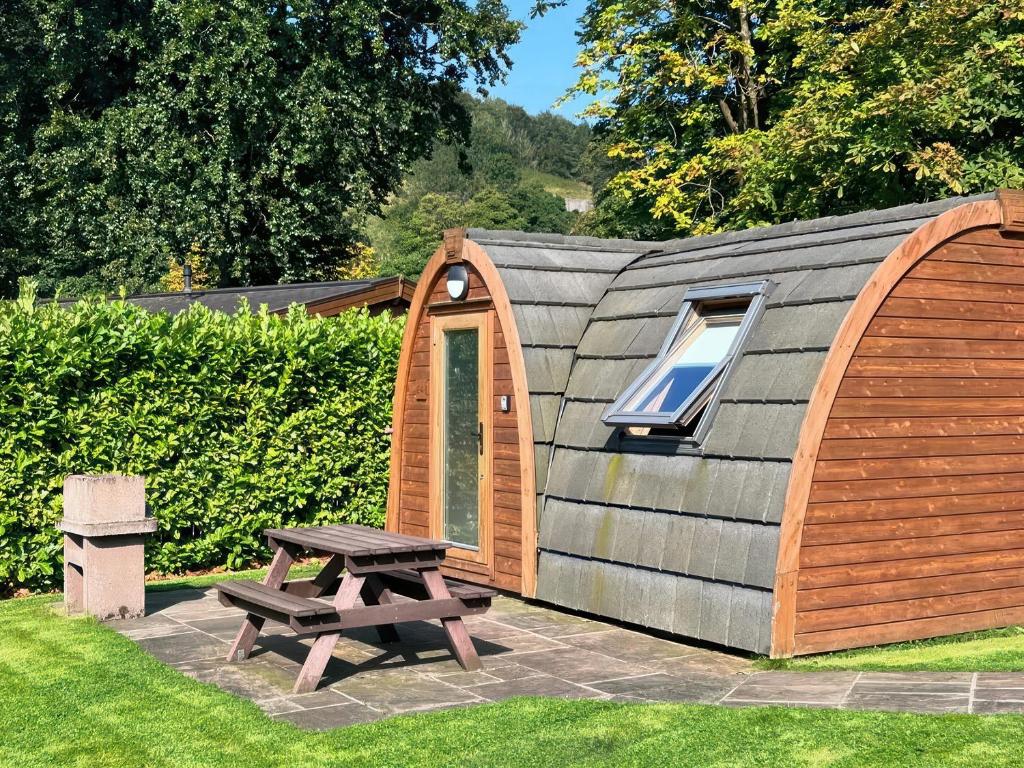 Lakeside Pods - pet free, Oldham