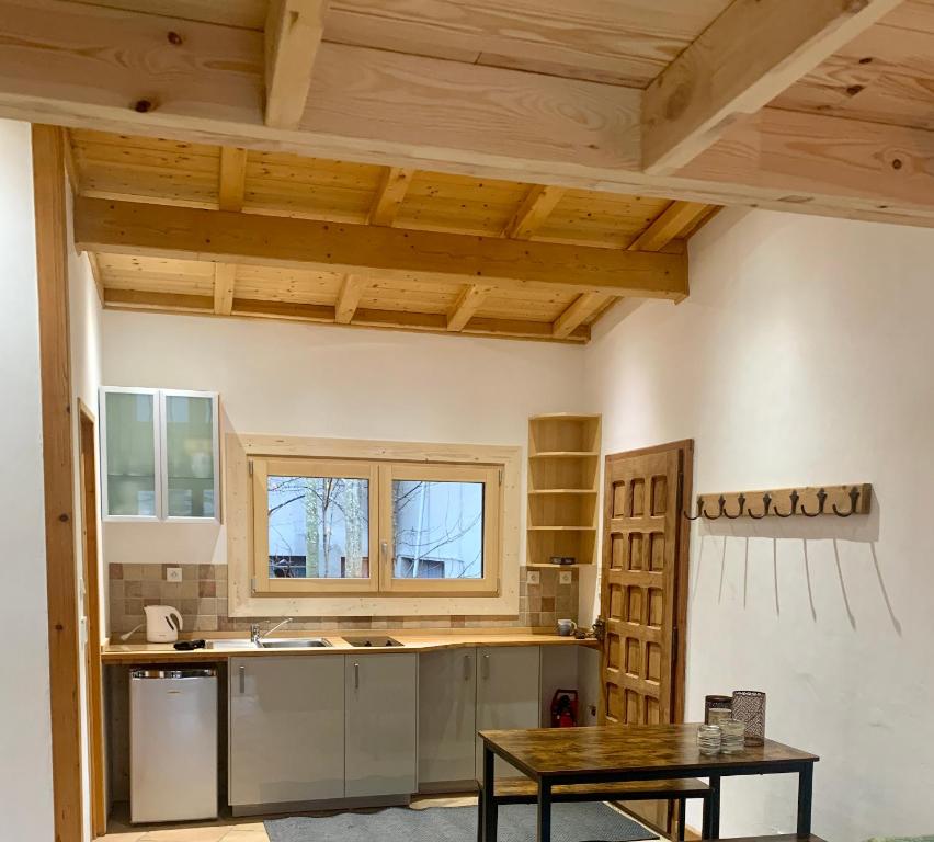 Private Loft Apartment, Central Chamonix - 5