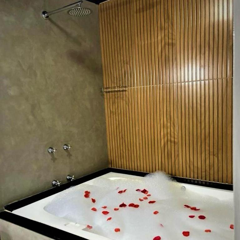 Amore Mio (Adult Only)