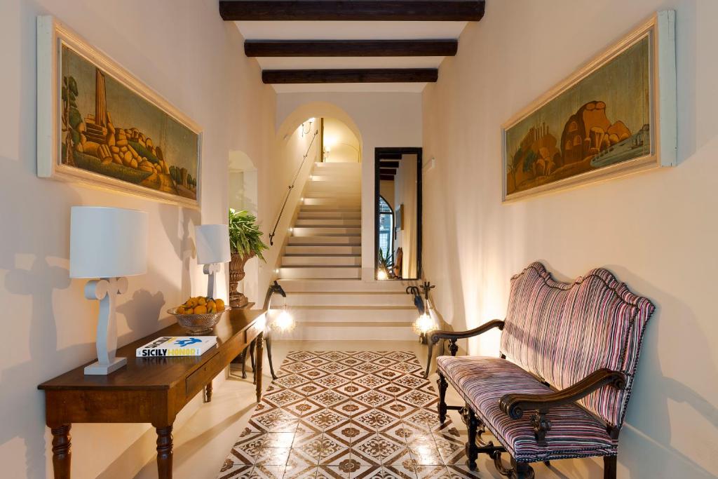 Palazzo Arone dei Baroni di Valentino - 3