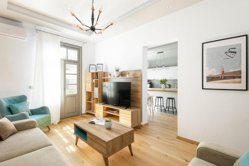 Innovative upscale 2-BR flat in premium location, Soluň