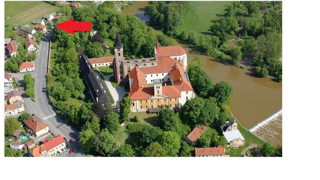 U Čertovy brázdy, Sázava