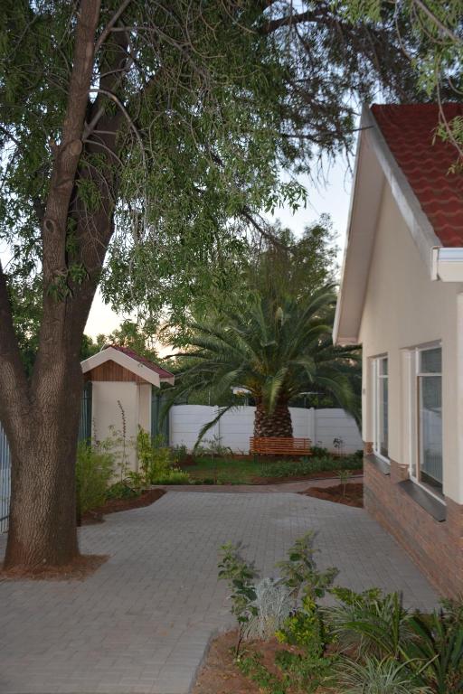 Blue Crane Guest House Bloemfontein photo