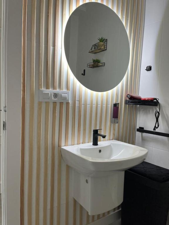 Dream House II -Termas cerca -parking gratis- - 5