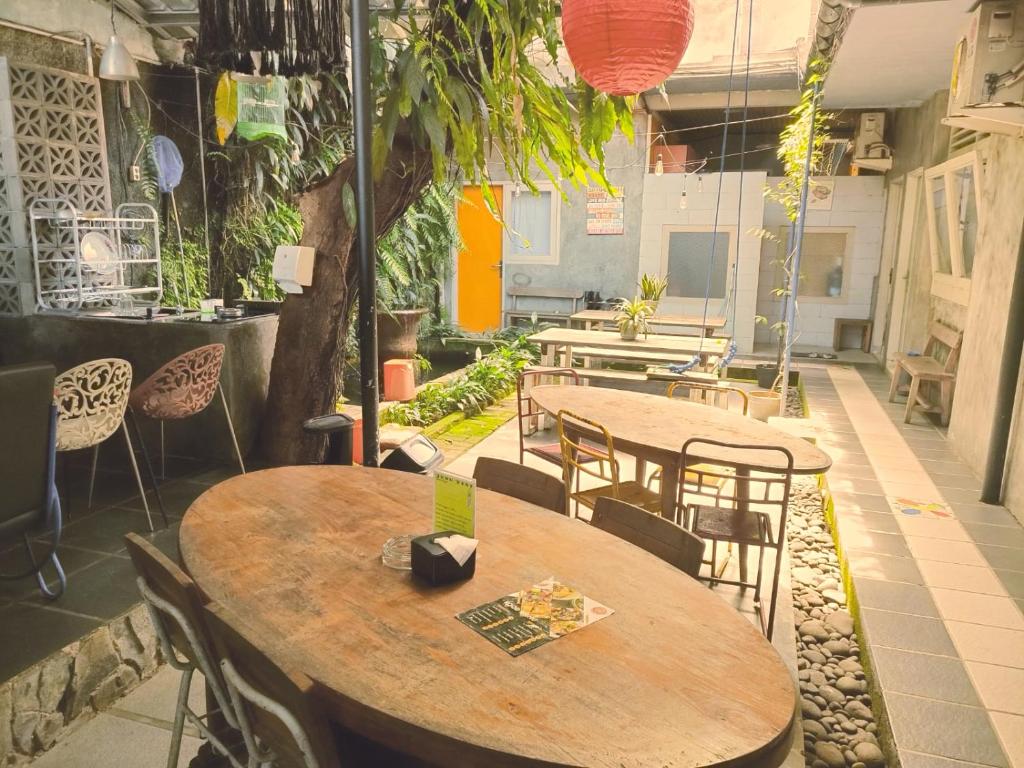 Jeng Tini Guest House