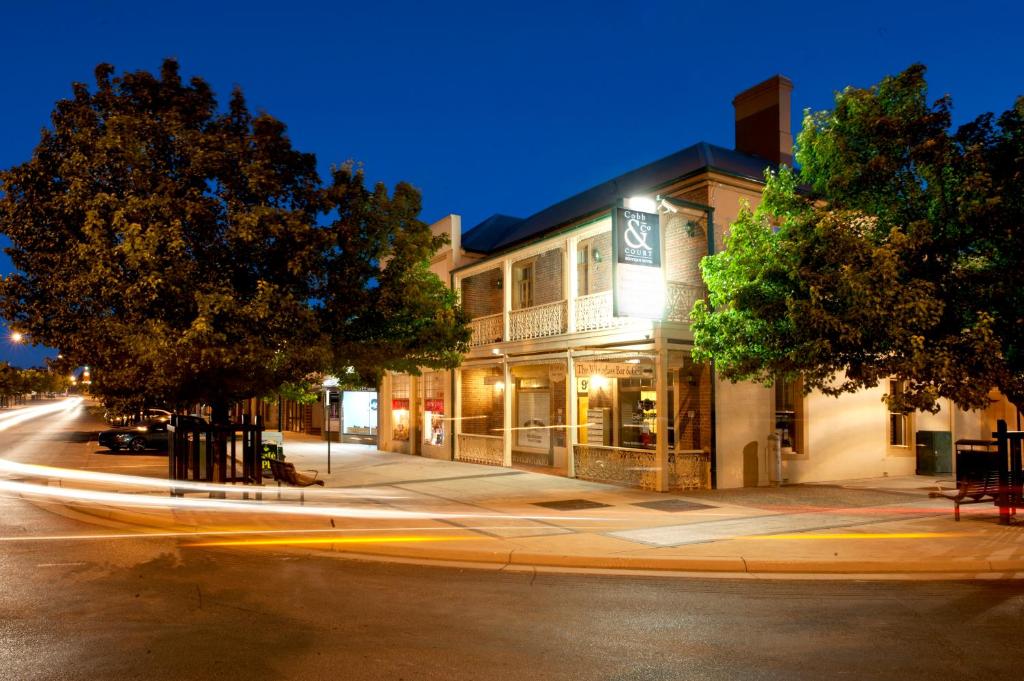 Cobb & Co Court Boutique Hotel, Mudgee
