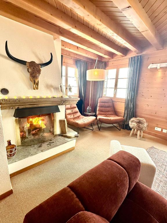 Chalet Bliss spacious six bedrooms and breathtaking views - 3