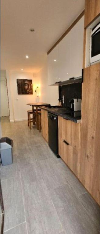 Studio 4 pers avec piscine, tennis et wifi - 3
