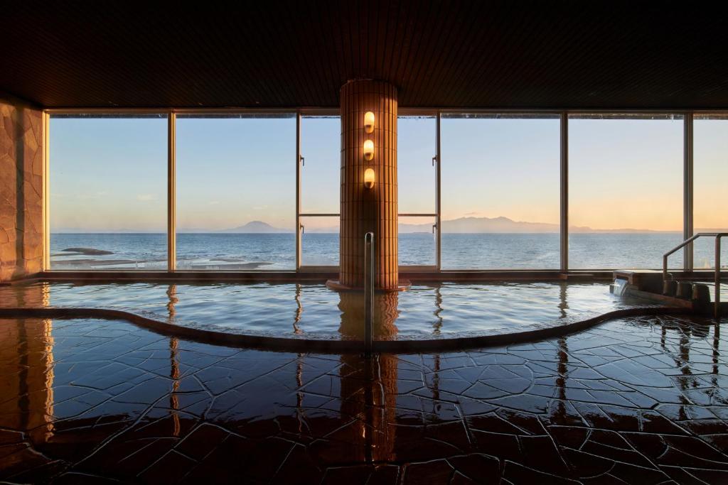 료칸 코란 노 유 킨쿠로