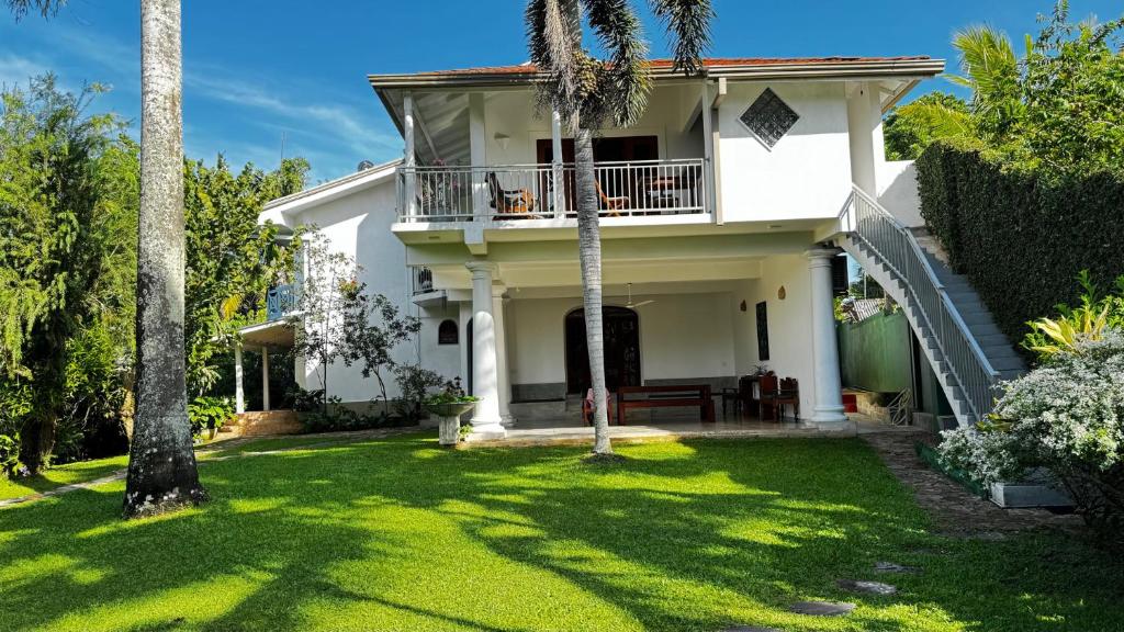 Garden Studio, Unawatuna