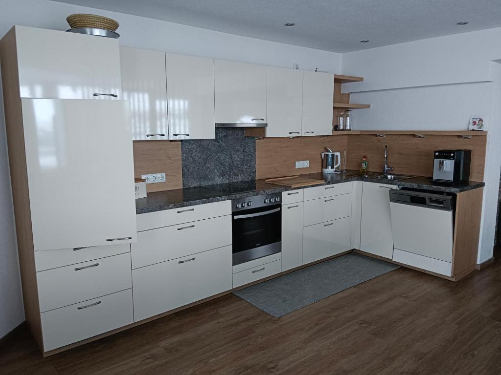 Apart Trisanna - 3