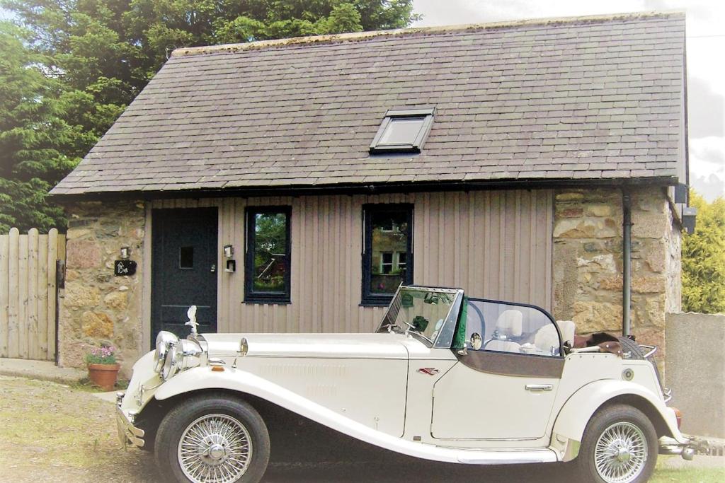 Bespoke Luxury Self Catering Dog Friendly Accommodation, Archiestown