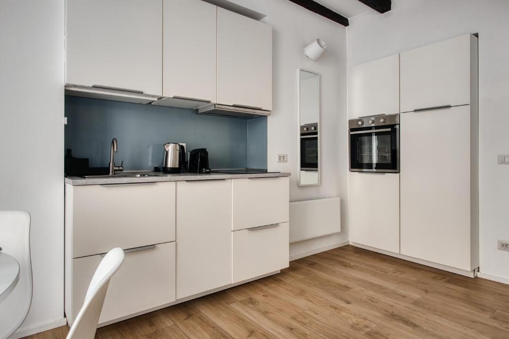 Just Urban Stays - Cozy 1-BR Apartment in Center - Steps M2 and M4 Metro - 5