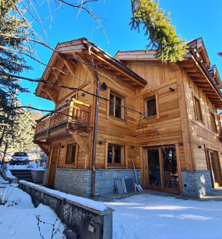 Chalet neuf Eterlou 130 m carrés 5 chambres 10 couchages à Serre Chevalier - 3