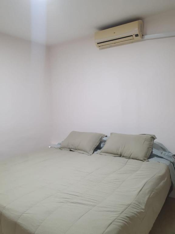 Apart Catalina, Encarnación