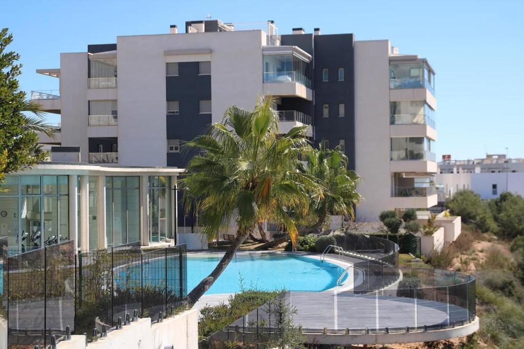 5-Star Complex With 3 Pools & Gym, Orihuela Costa