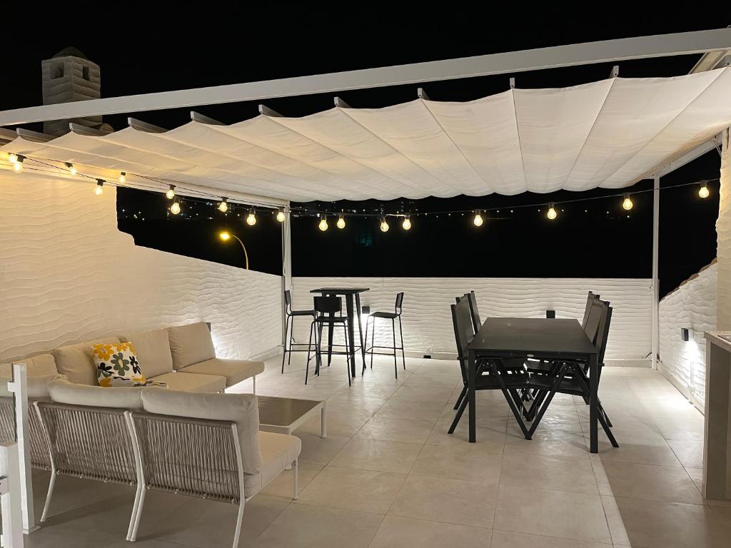 Townhouse med takterrass i Costa Hispania - 2