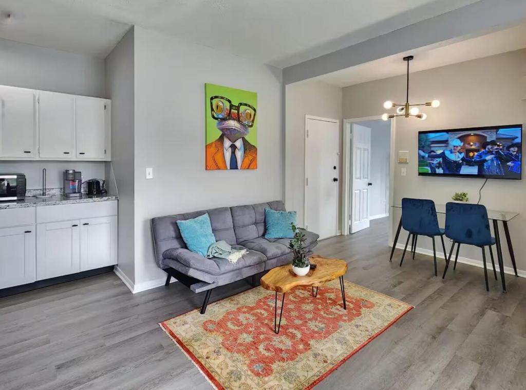 Elegant Retreat Where Relaxation Embraces Design, Springfield