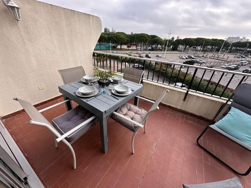 Appartement 2 pièces climatisé avec parking, terrasse - Port Camargue - FR-1-731-110 - 4