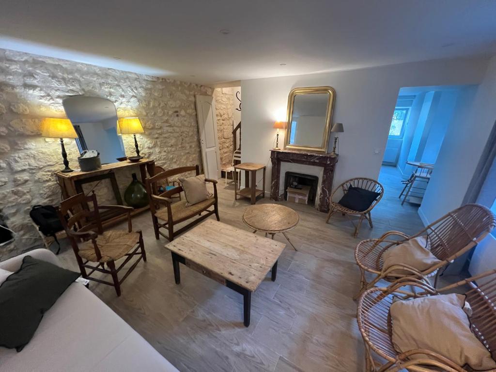 Maison d Albertine, charme, jardin, hyper centre - 4