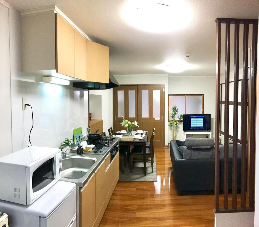 【Namba 5m】Walk 2m to Stn / 120㎡ Japanese Modern House / Max 10 茜