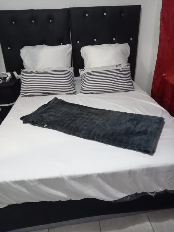 Fajomi guest house, Cape Town