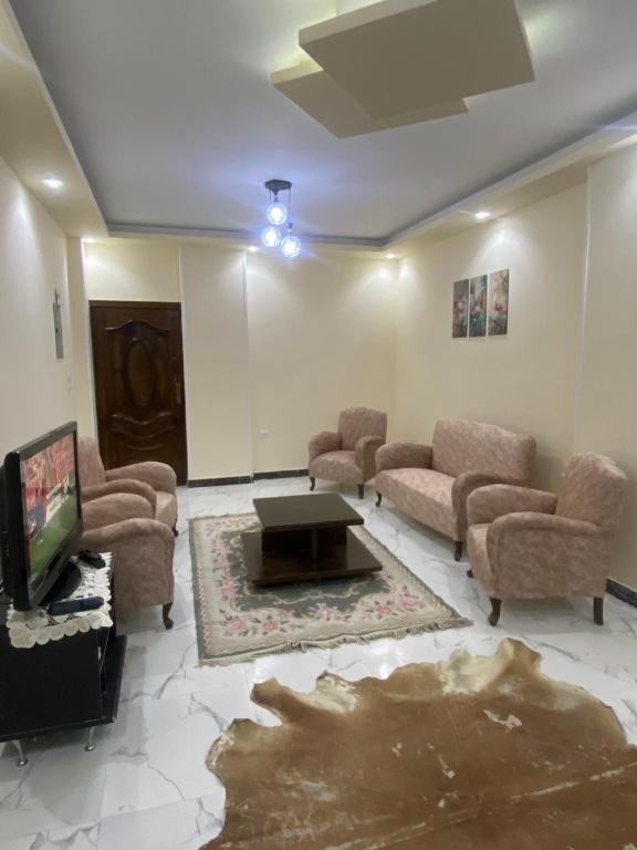 happy lotus 18, Cairo