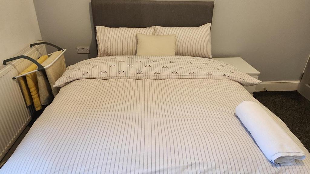 Manor House walsall 3, Walsall