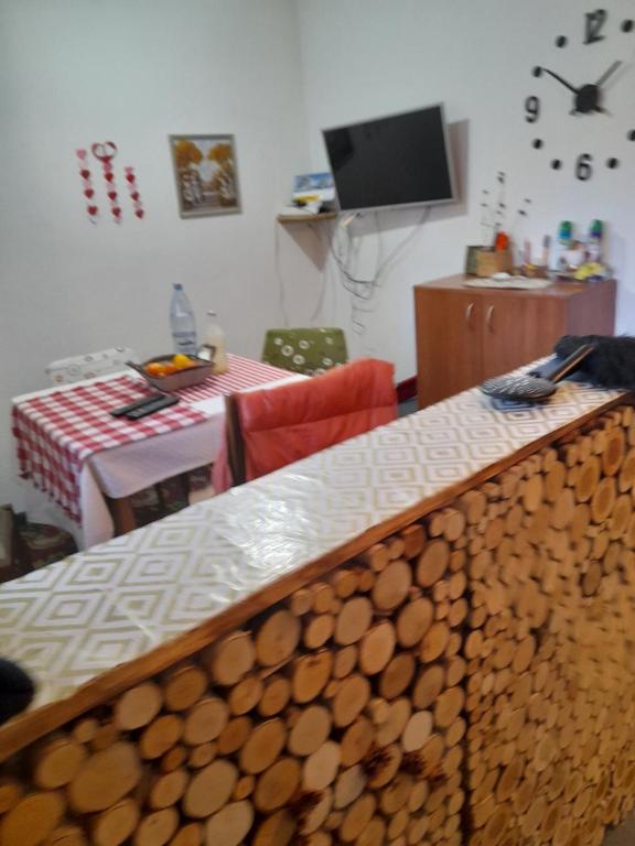 Soba sa zajedničkim kupatilom i kuhinjom - 5