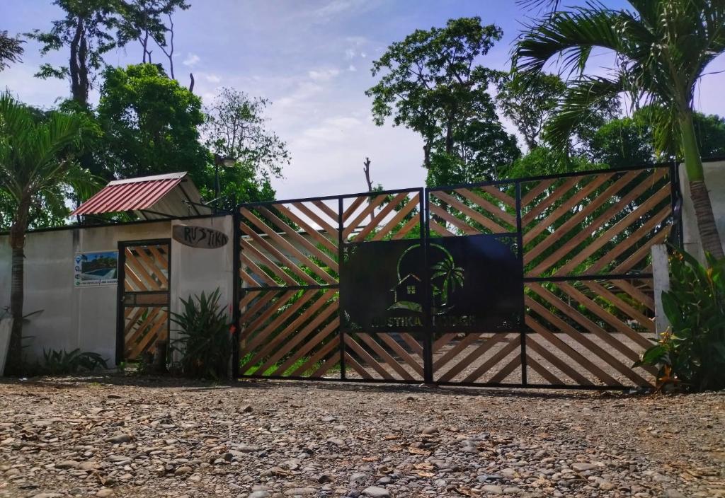 Casa Javillo Rustika, Puerto Limón