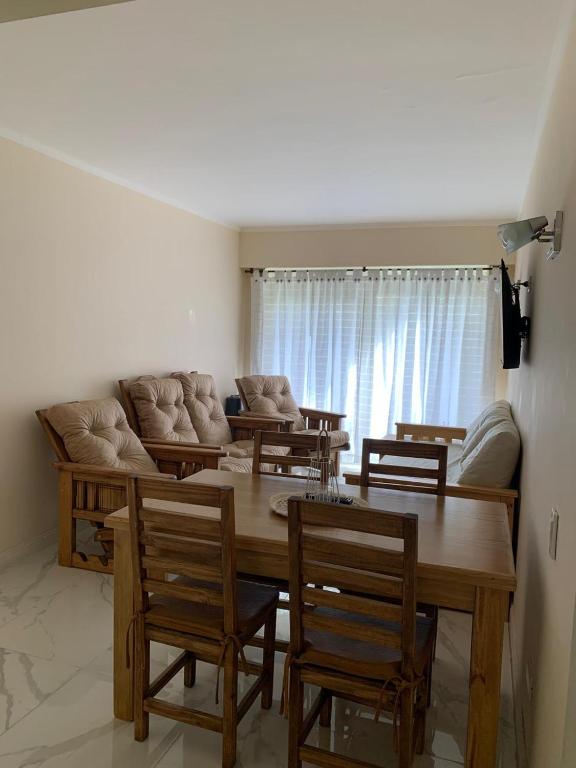DEPARTAMENTO DOS AMBIENTES APTO 4 Personas - 1