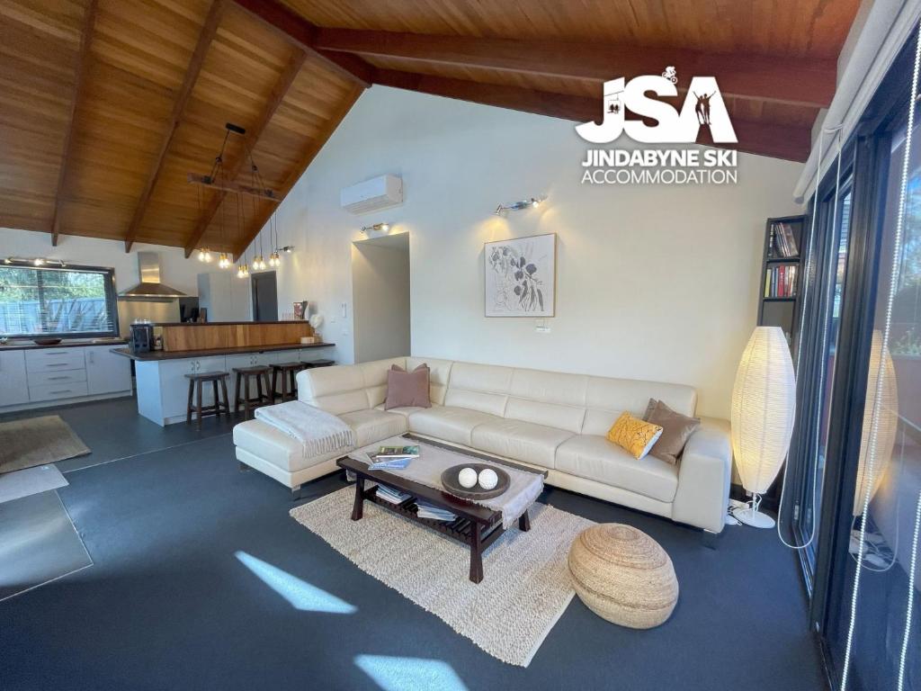 Pine Peak, Jindabyne