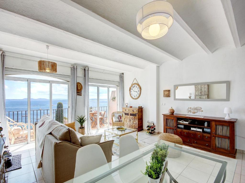 Apartment in Rosas near Canyelles Beach - 2