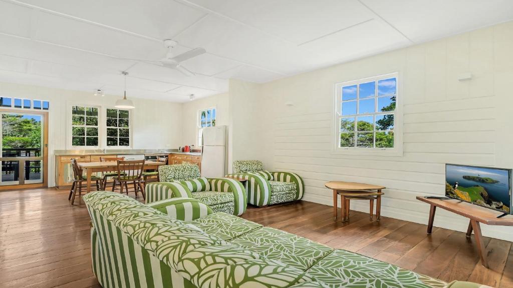 Moomba On Main, Wooli