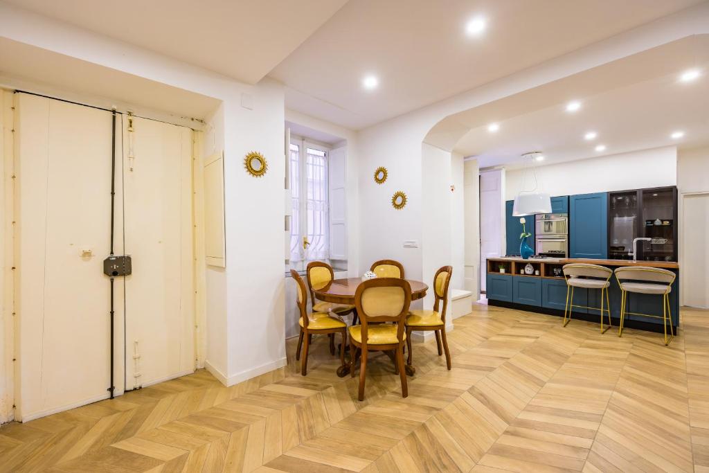 Palazzo Loffredo by NapoliApartments - 3