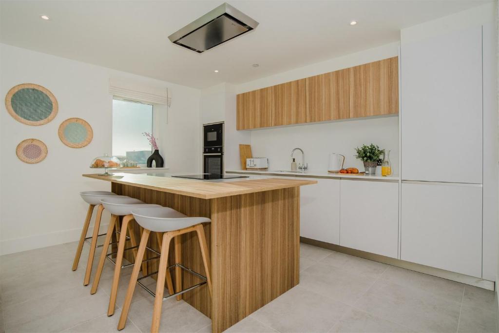 7 Cliff Edge, Newquay photo 8