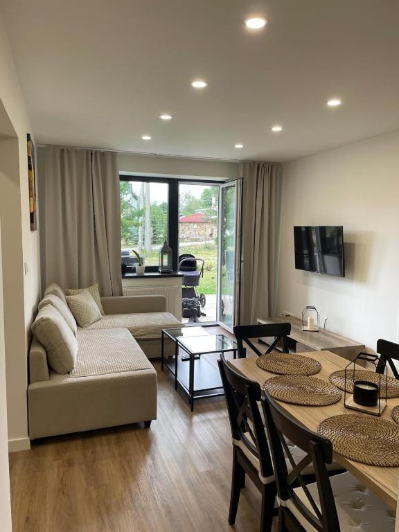 Manor, Stará Lesná