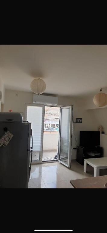 Apartman- Ledine, Ledine