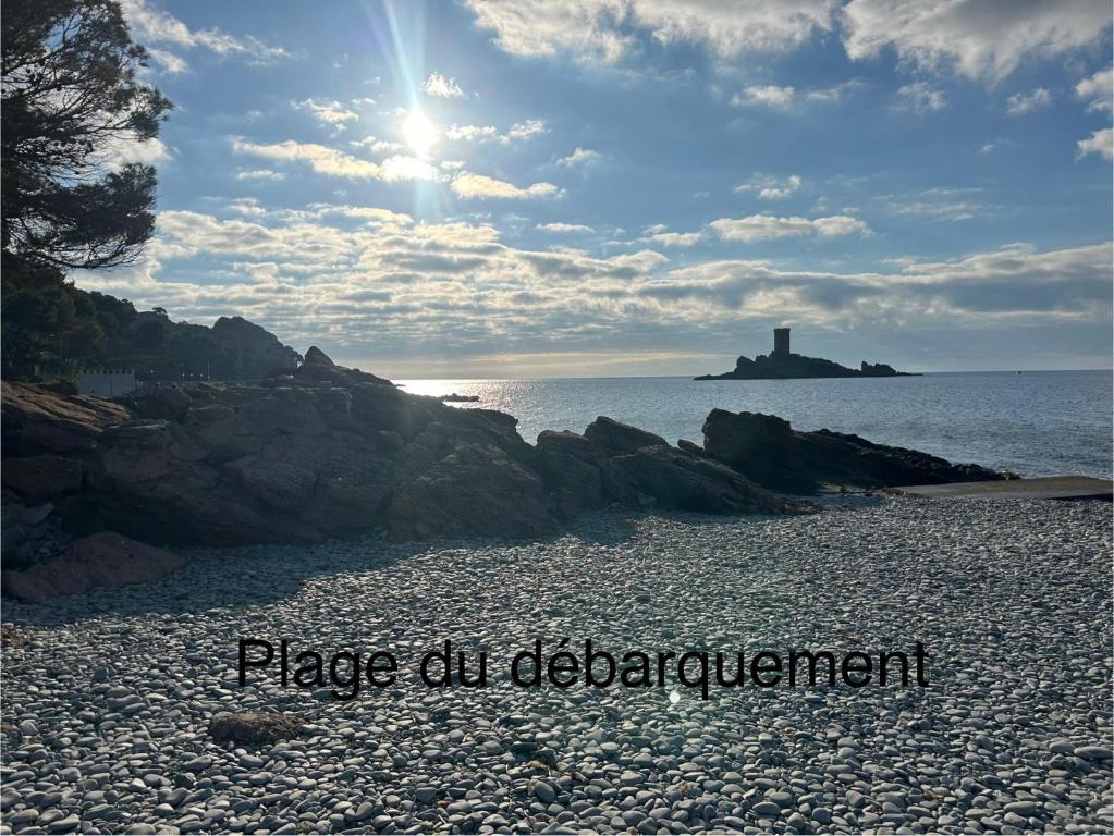 Superbe studio 4/5 pers dans résidence cap esterel - 5