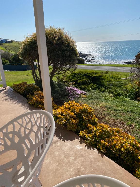 Kepals on the Coast - Kangaroo Island, Penneshaw